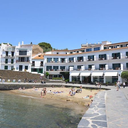 Hotel Playa Sol 카다케스 외부 사진