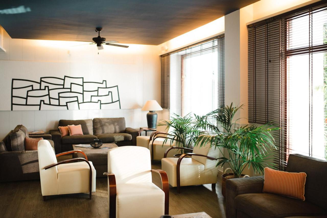 Hotel Playa Sol 카다케스 외부 사진