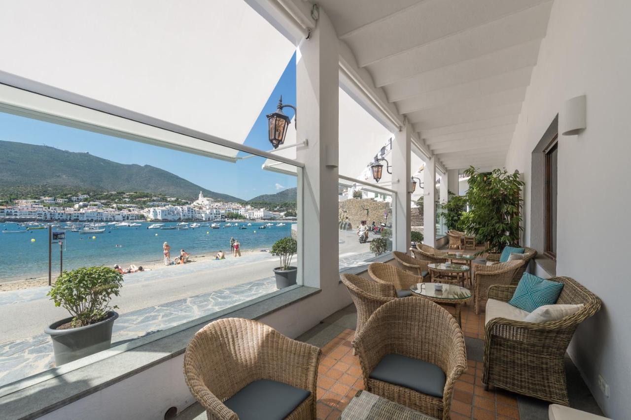 Hotel Playa Sol 카다케스 외부 사진