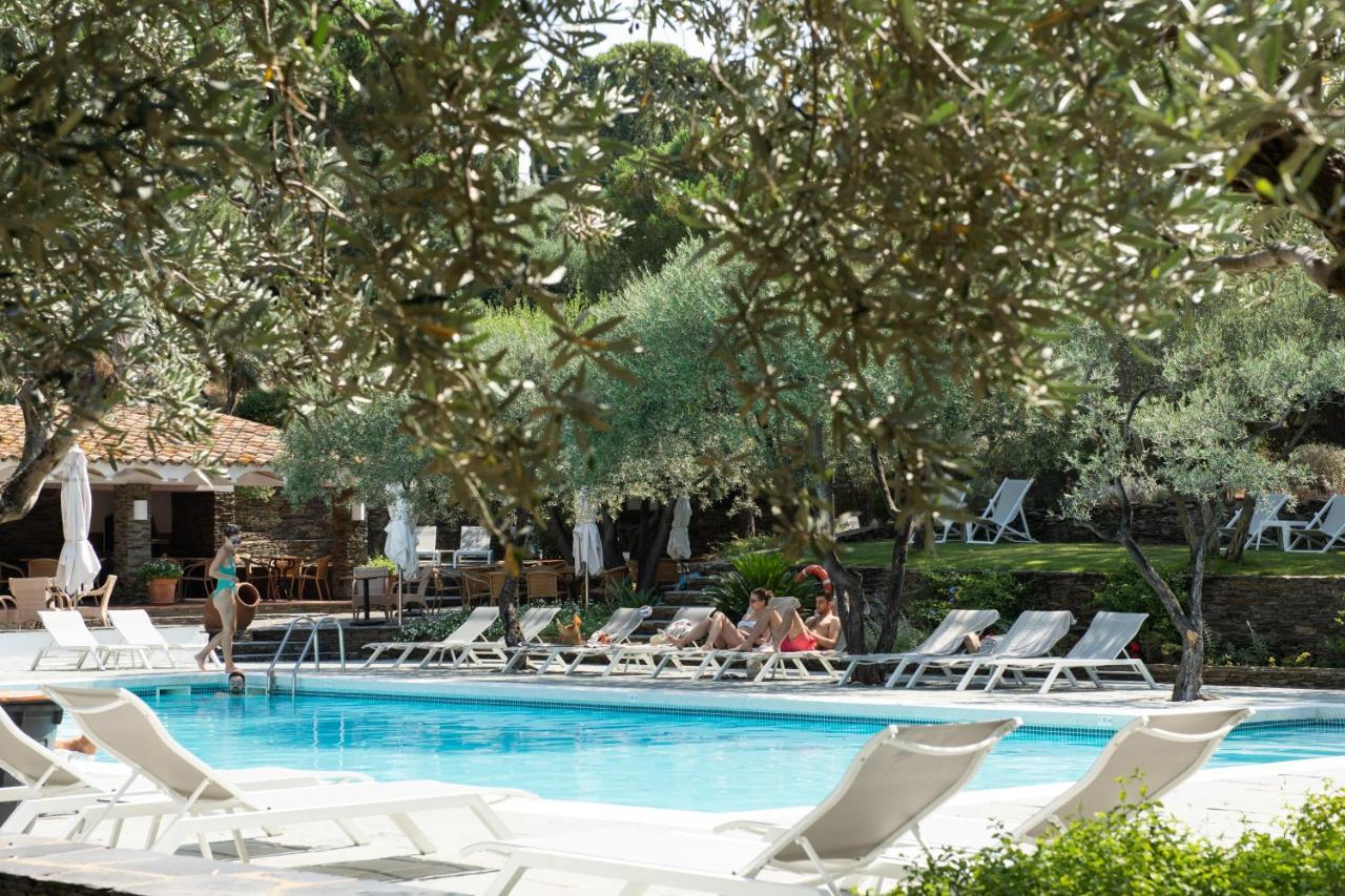 Hotel Playa Sol 카다케스 외부 사진